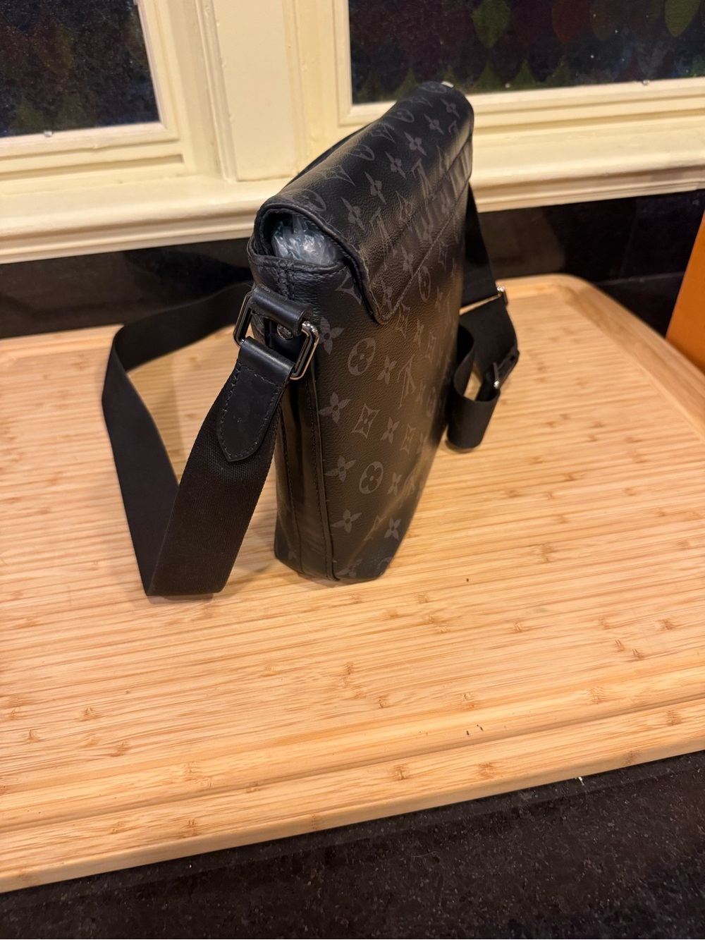 100% authentic  Louis Vuitton Men's Black Monogram eclipse Crossbody project bag - Picture 4 of 12